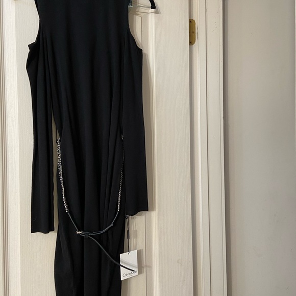 Dress - Picture 4 of 4